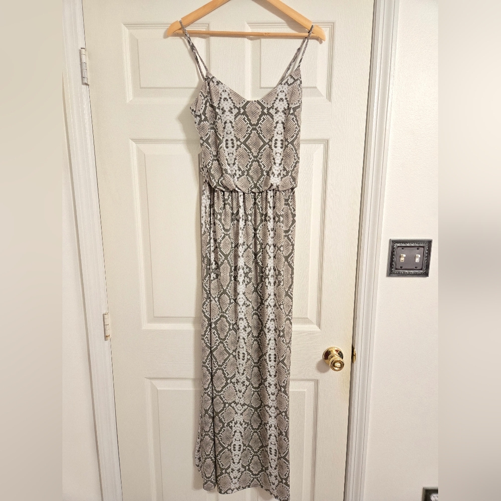 Vince Camuto green and beige Snakeskin Print Maxi blouson Dress size 10